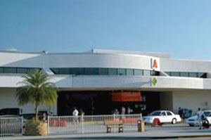 Pensacola Beach Rentals on Car Rental Lot Locations For Rsw Fort Myers Southwest Fl Airport